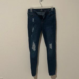 HOLLISTER DISTRESSED HIGH RISE SUPER SKINNY JEANS SIZE 5 or W27 L28 RAW HEM